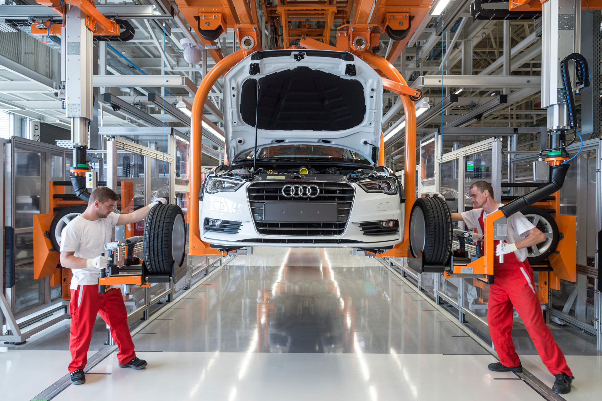eepos move Hubachse im Einsatz bei Audi Ungarn